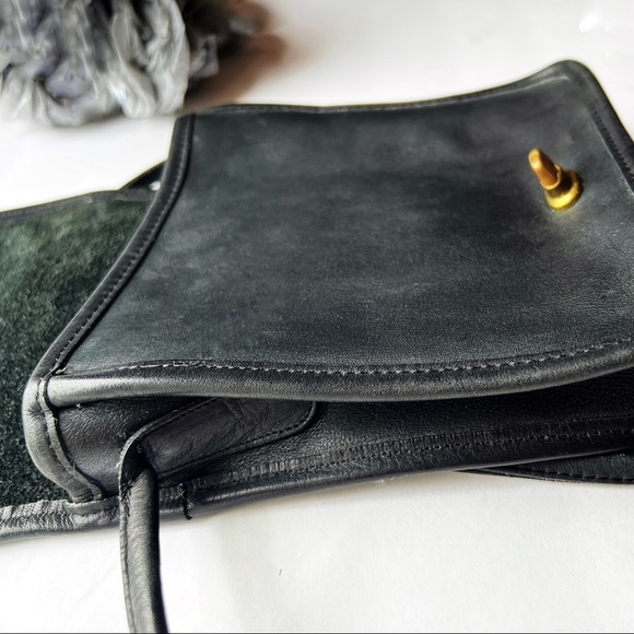 Vintage Coach Black Bag Leather Messenger Crossbody NYC - Picture 9 of 14
